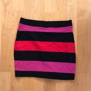 H&M striped mini skirt. Size 4